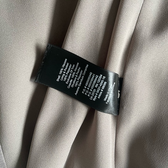 Aritzia Babaton Trench coat - Picture 11 of 12